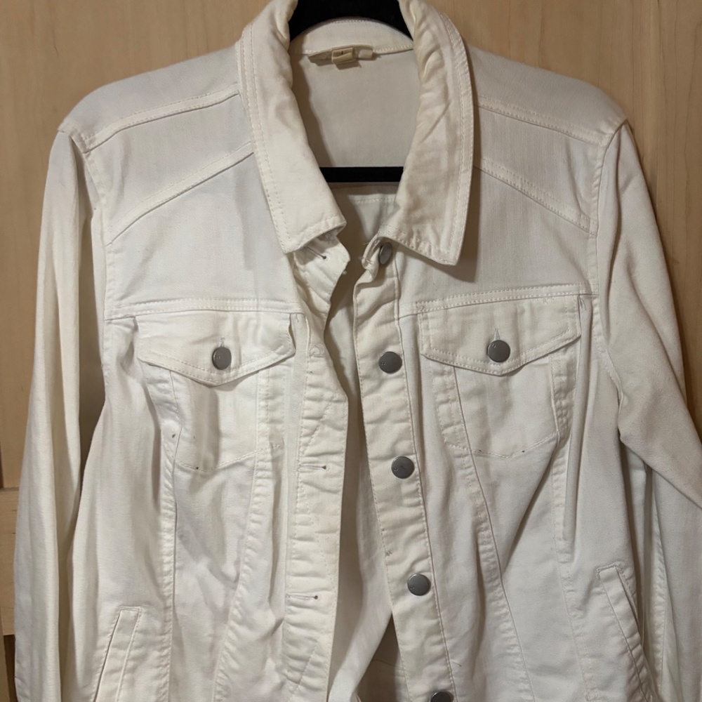 2 light jackets - Picture 3 of 5